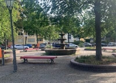 Familientrödel mit Hausrat auf dem Ludwig-Beck-Platz